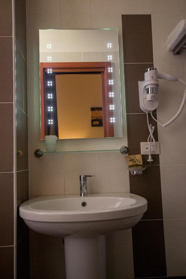 B&B Al Viale Foggia Ngoại thất bức ảnh